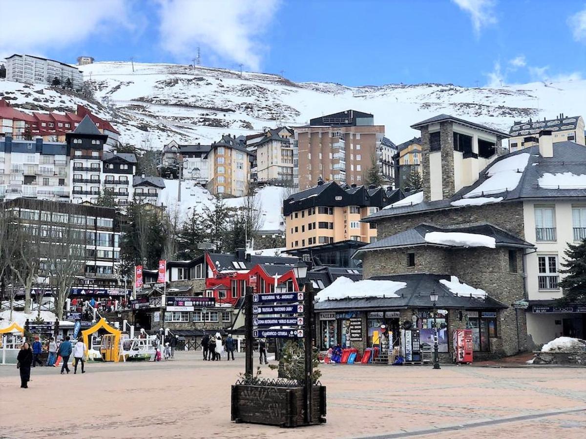 Todosierranevada Zona Baja -Plaza Principal-Junto A Los Telecabinas Sierra Nevada Exteriér fotografie
