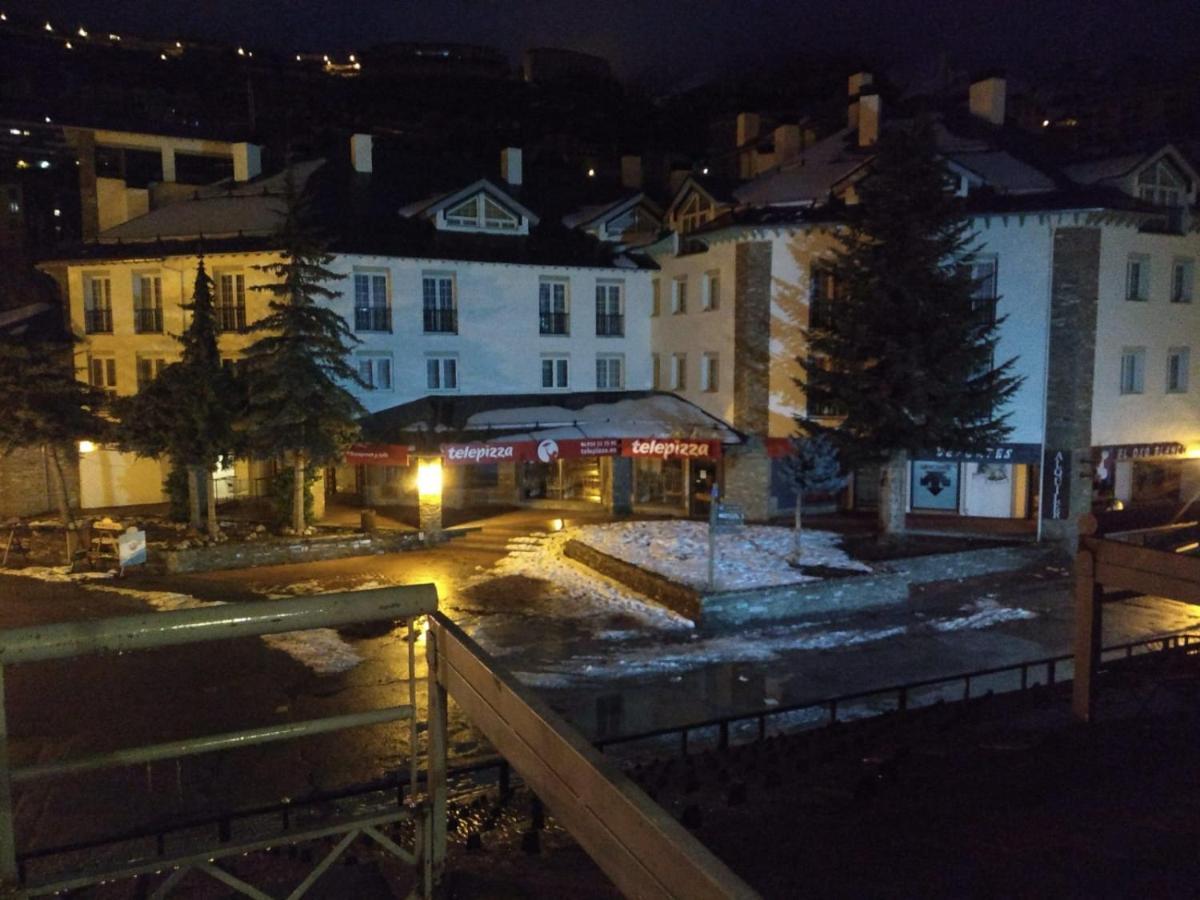 Todosierranevada Zona Baja -Plaza Principal-Junto A Los Telecabinas Sierra Nevada Exteriér fotografie